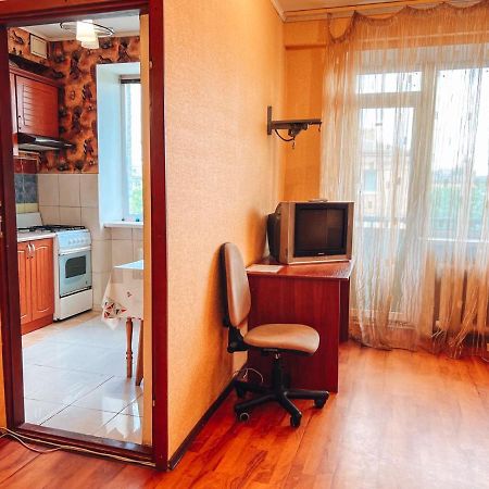 Apartment Near Metro Station Darnitsa Київ Екстер'єр фото