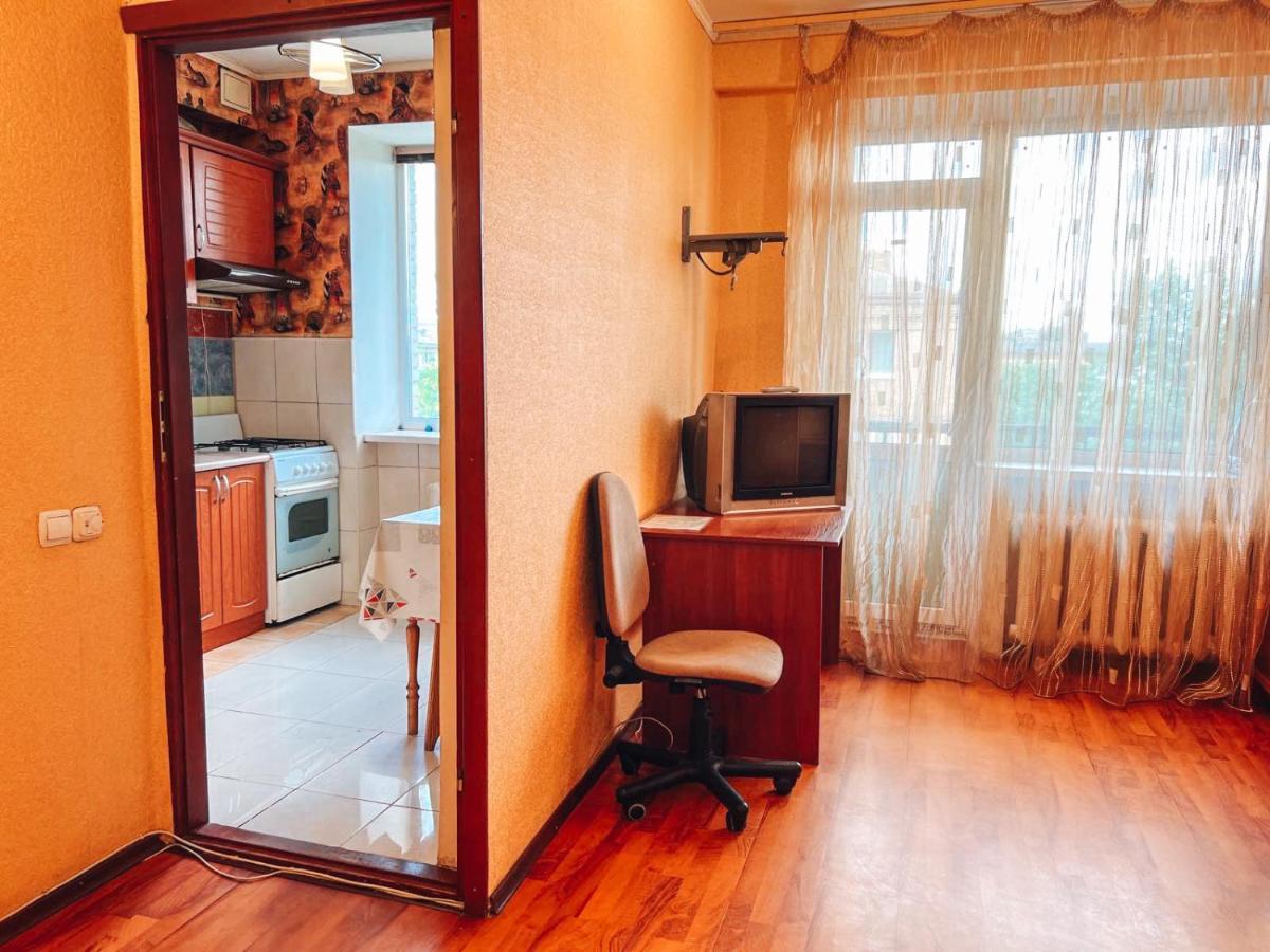 Apartment Near Metro Station Darnitsa Київ Екстер'єр фото