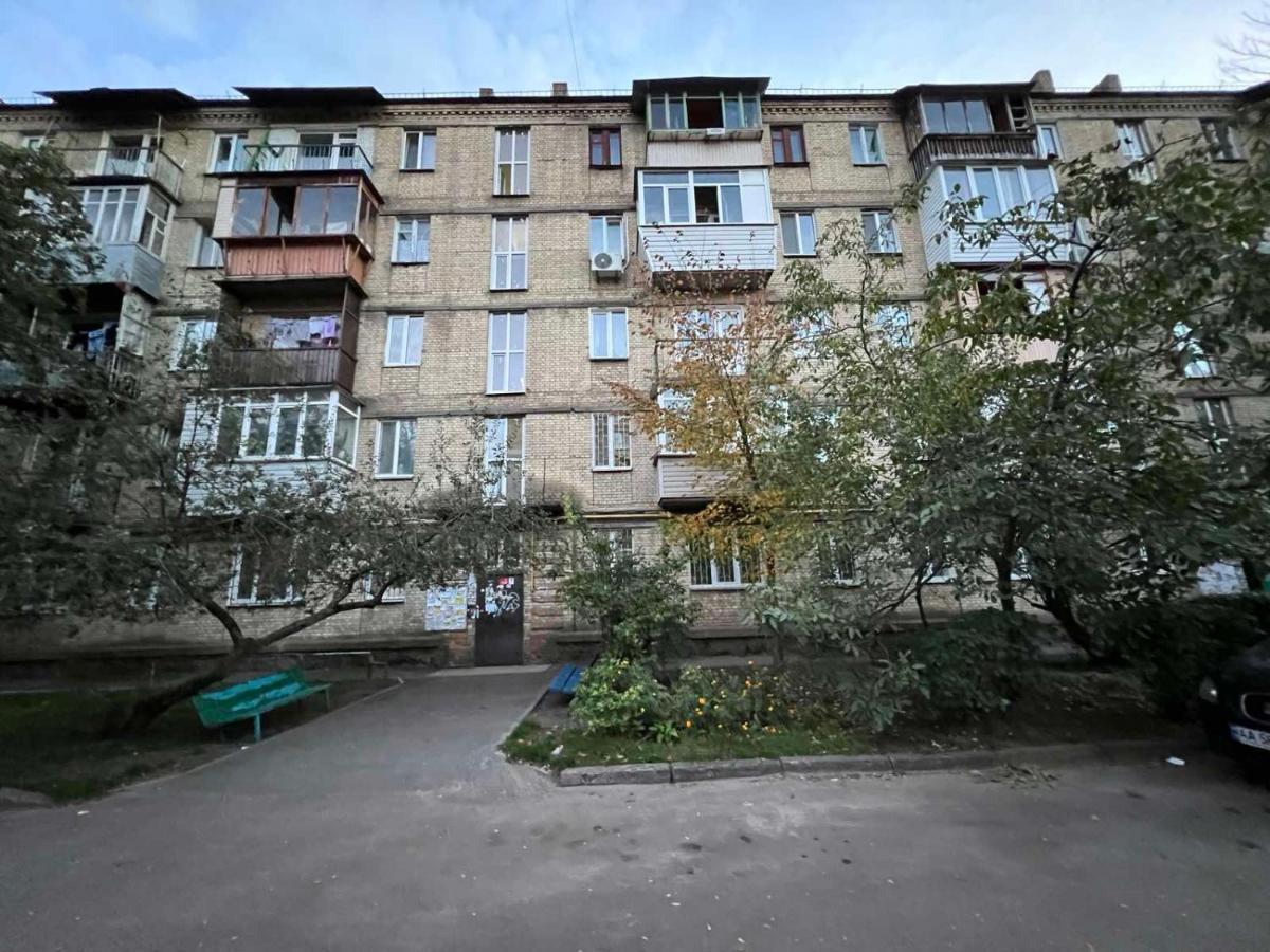 Apartment Near Metro Station Darnitsa Київ Екстер'єр фото
